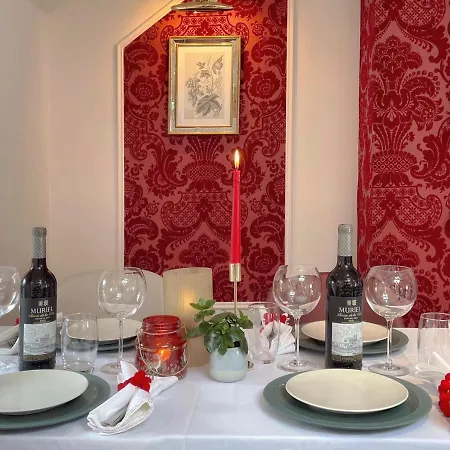 Bedford House & Hall 3* Balbriggan